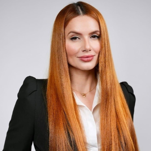 Katlyn Caicy - Especialista em Investimentos em Dubai